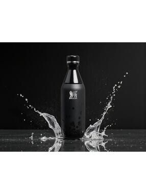 🎆🎆STANLEY X JENNIE BLACK 12OZ ALL DAY SLIM LUXE BOTTLE LIMITED EDITION IN HAND